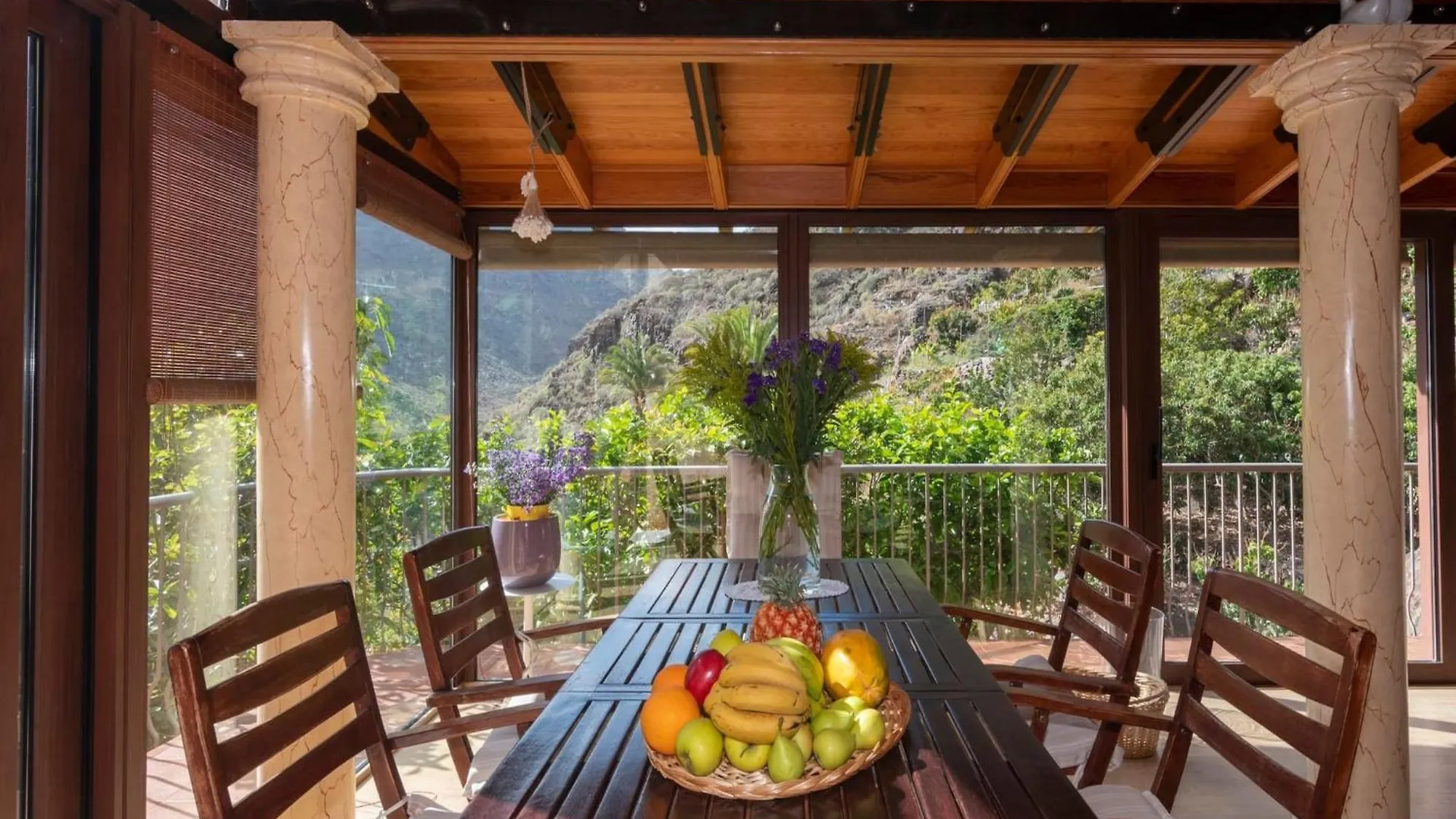 Villa With Heated Pool & Mountain Views Mogán