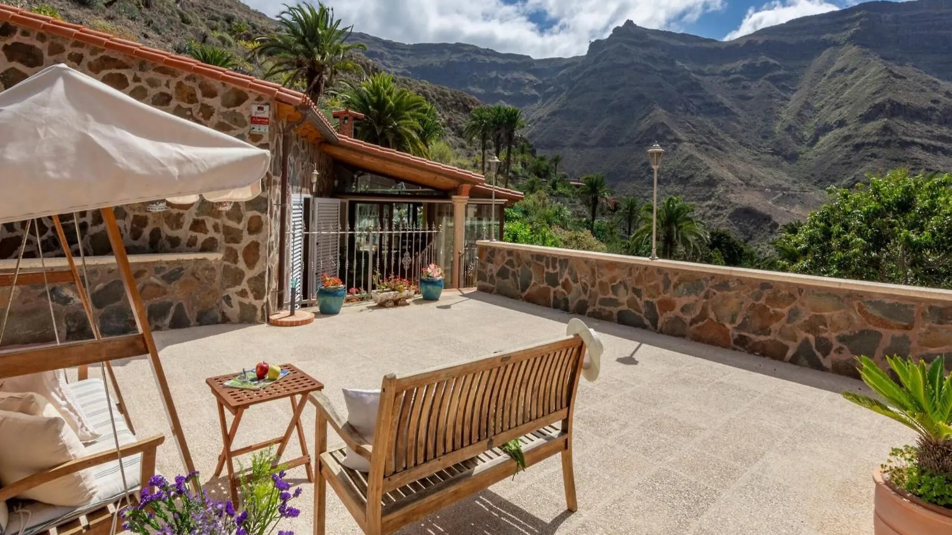 Villa With Heated Pool & Mountain Views Mogán Espanha