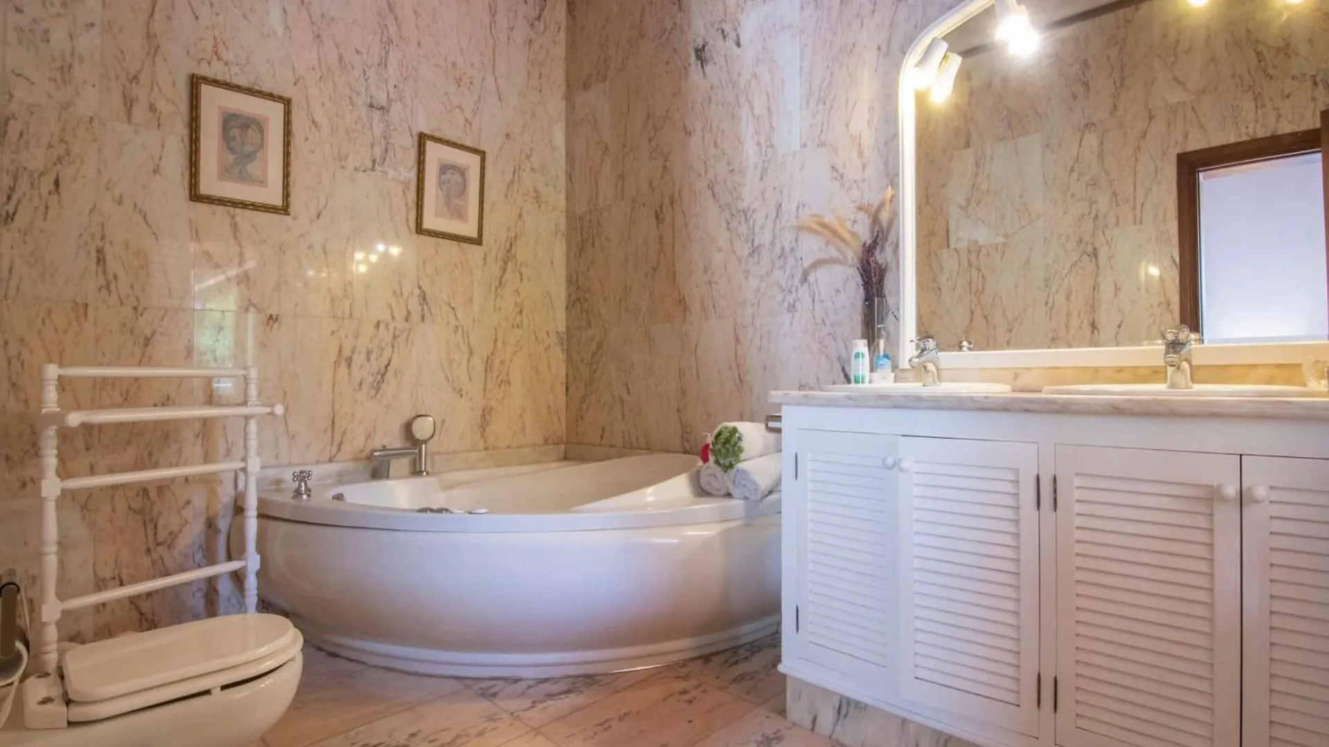 Villa With Heated Pool & Mountain Views Mogán