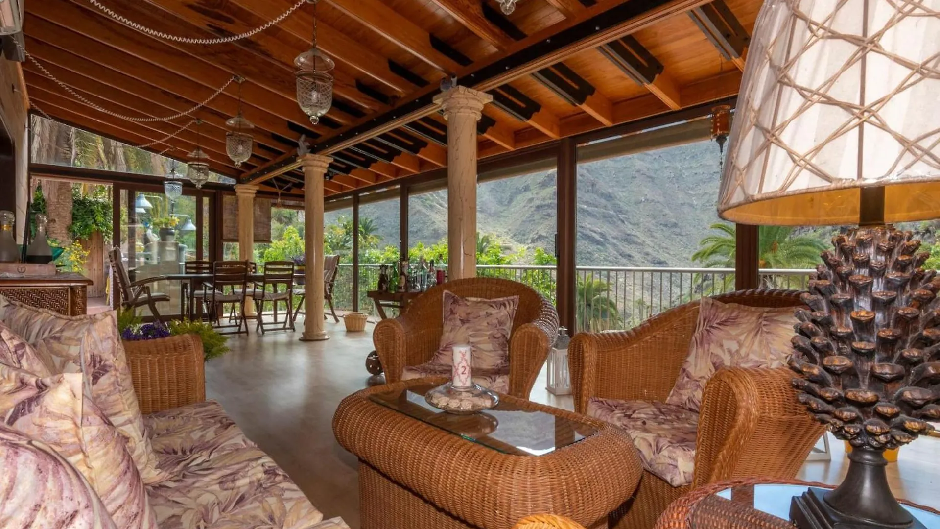 Villa With Heated Pool & Mountain Views Mogán