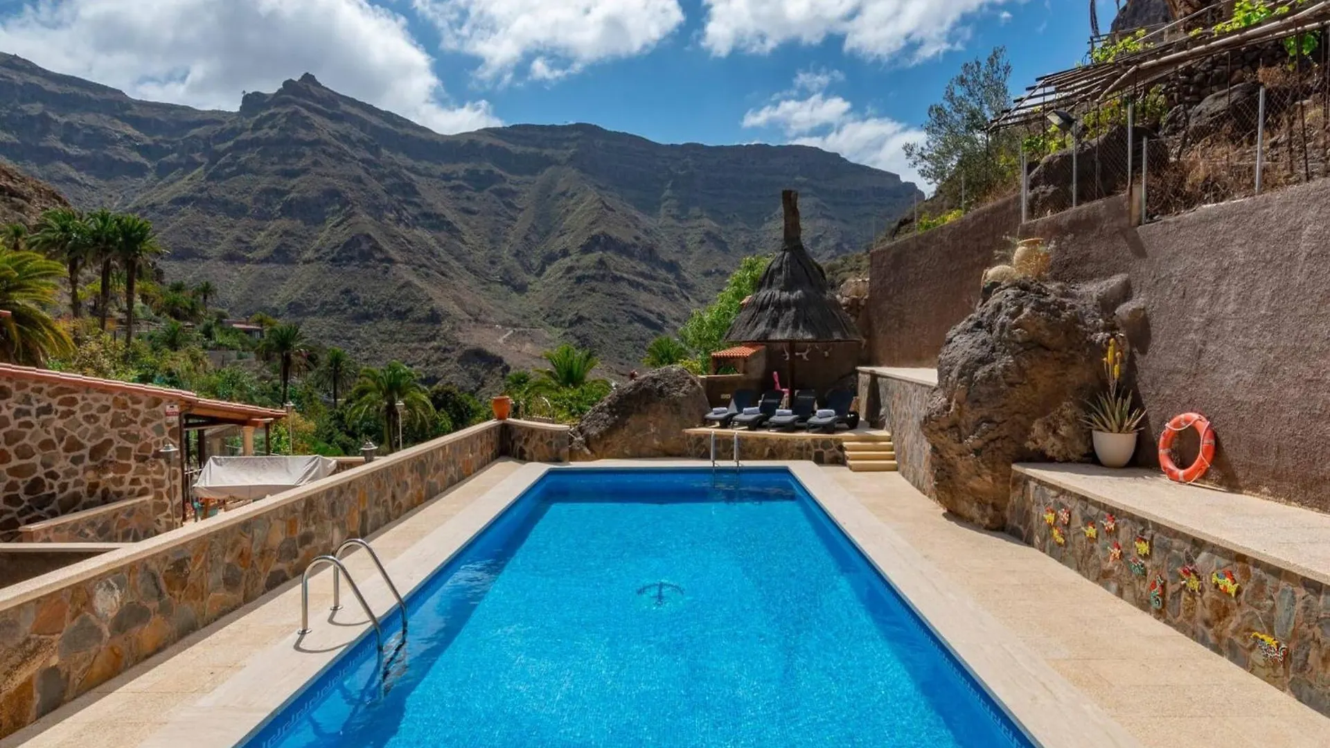 Villa With Heated Pool & Mountain Views Mogán Spagna